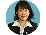 島由美子